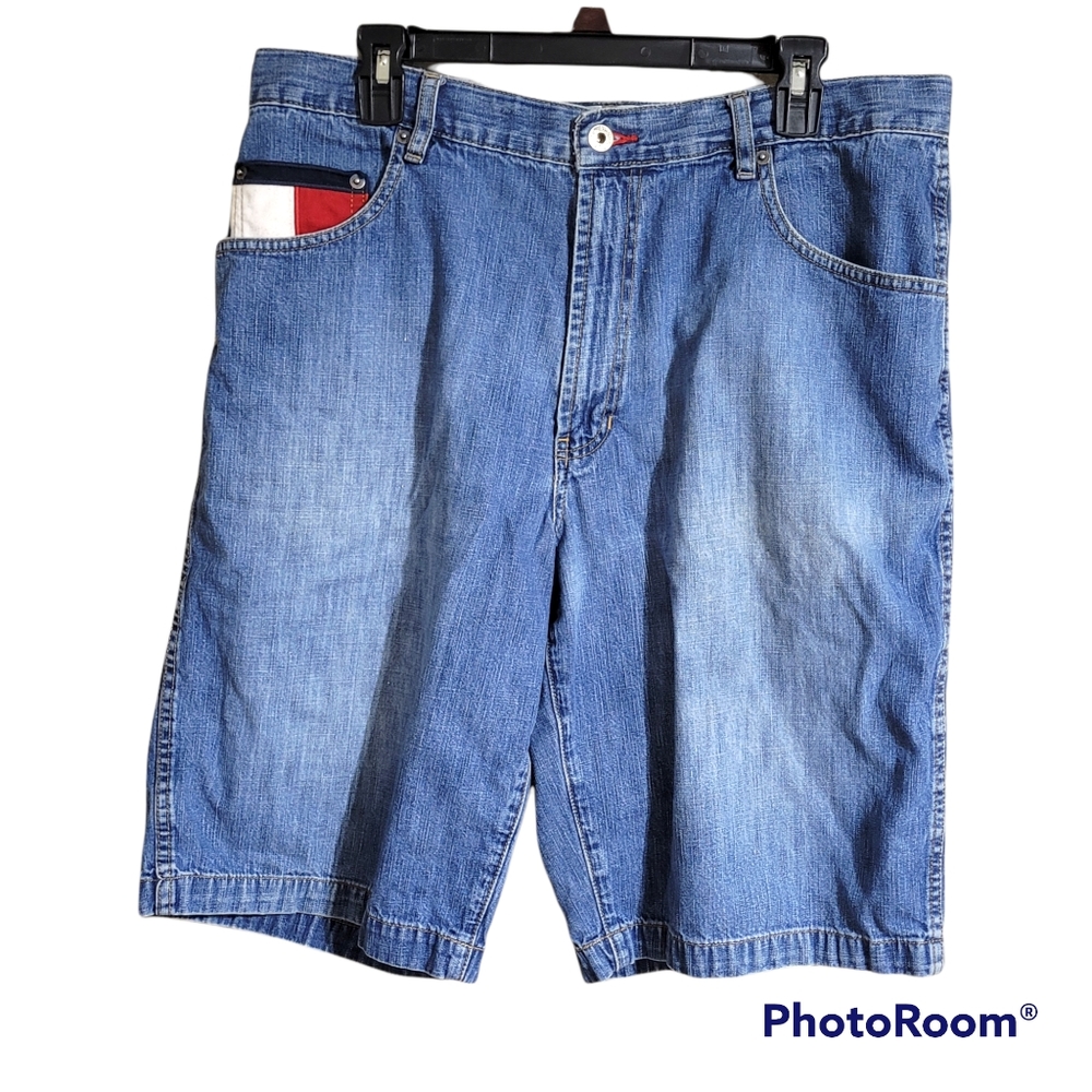 Last chance Vintage Tommy Hilfiger Medium Wash Retro Logo Jean Short Mens Sz 36